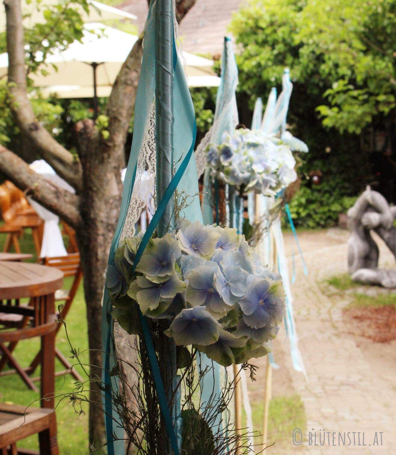 Spaliere Blumen blau Hortensien