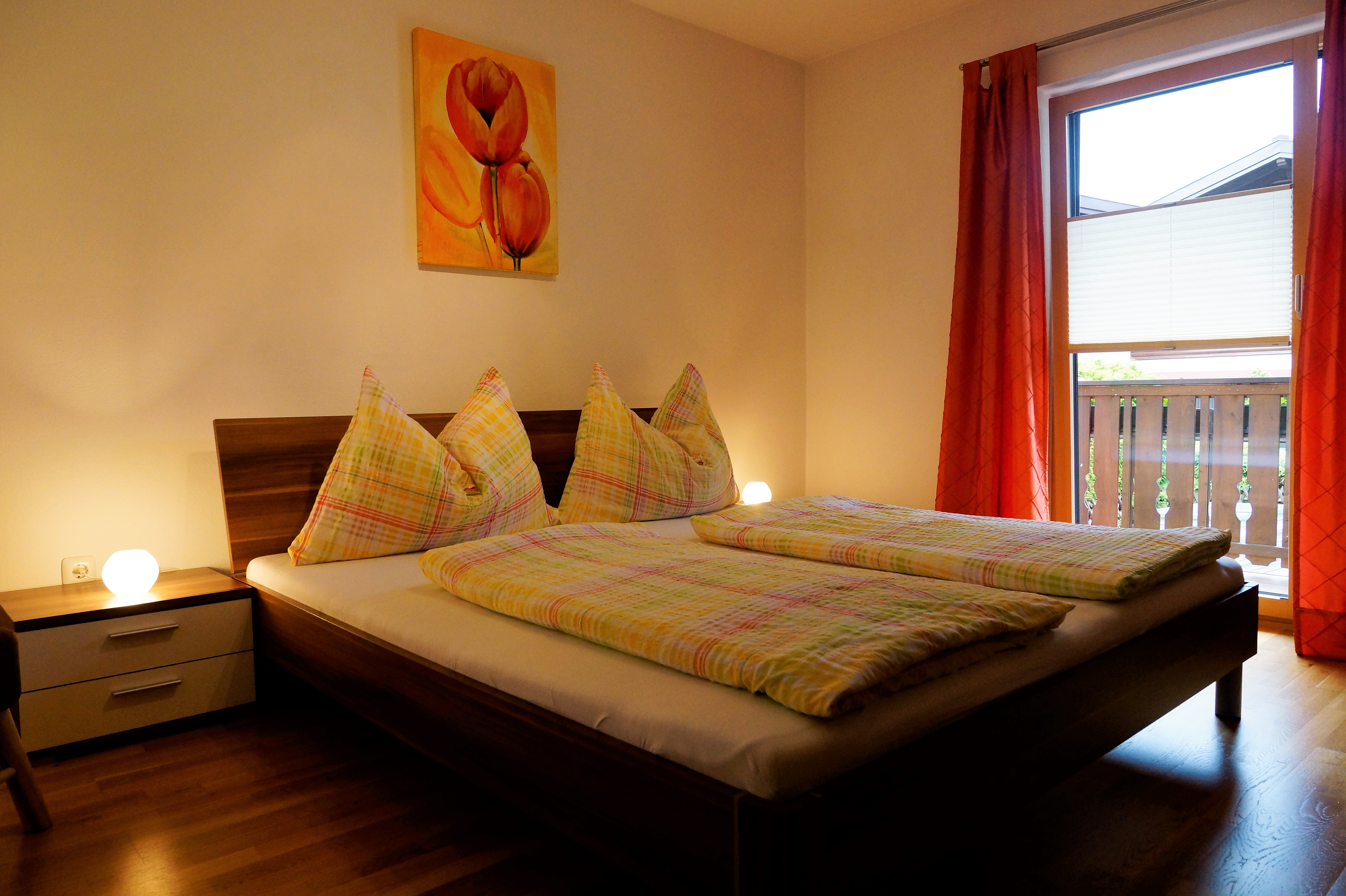 Schlafzimmer mit Doppelbett im Haus Lisa-Marie in Radstadt
