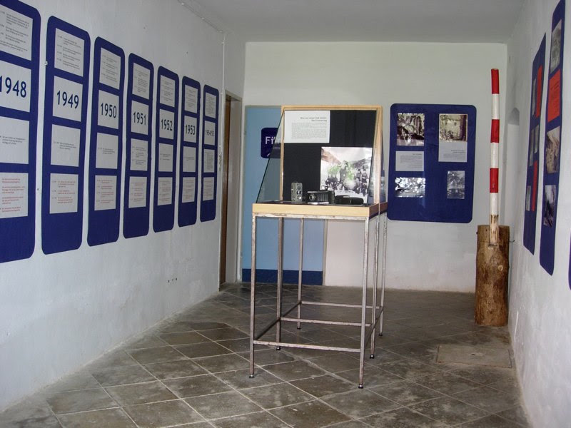 2005 zeigten wir in einer Ausstellung die Jahre zwischen  NS-Herrschaft und Staatsvertrag.