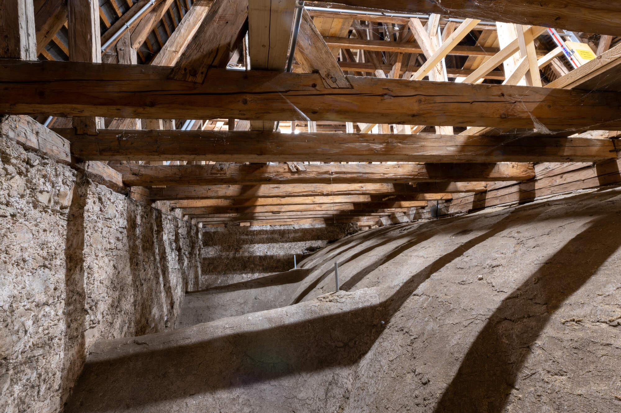 Sanierung des 500 Jahre alten Dachstuhls