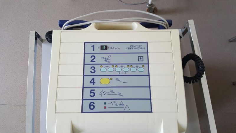 Defibrillator Typ M100