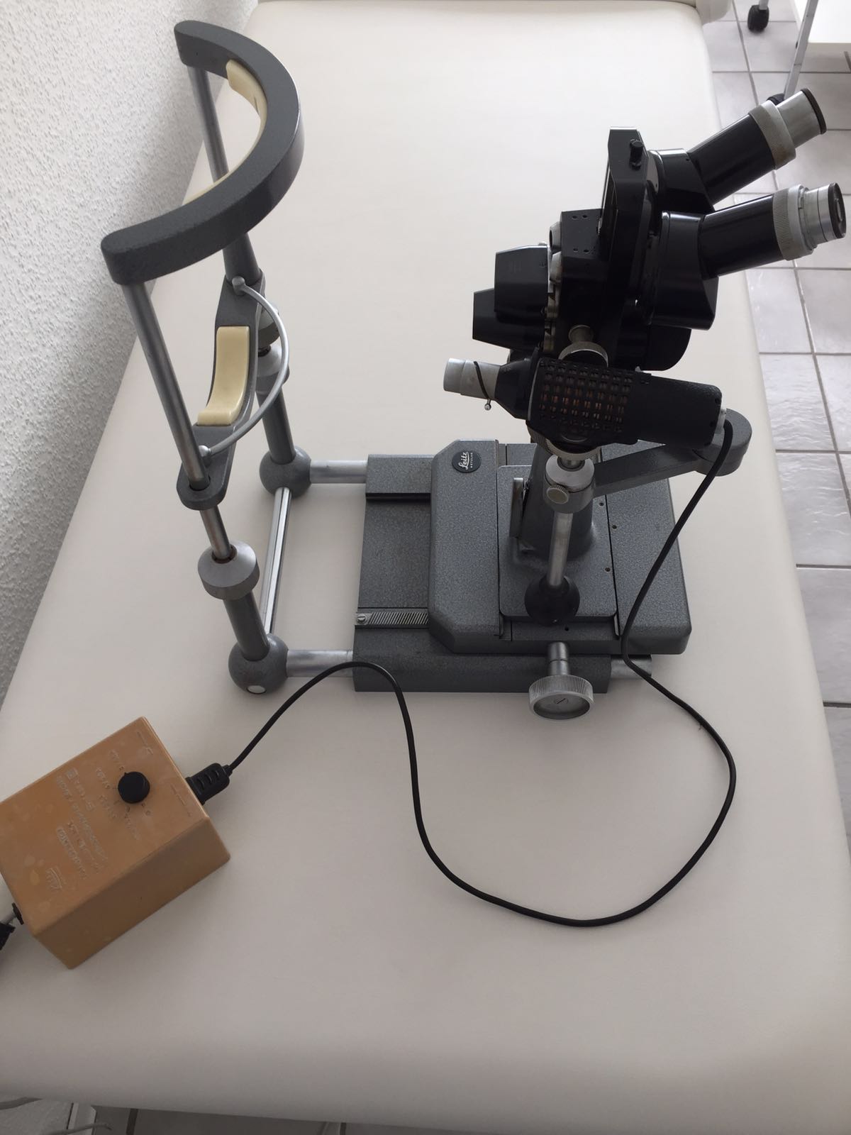 Irismikroskop Leitz