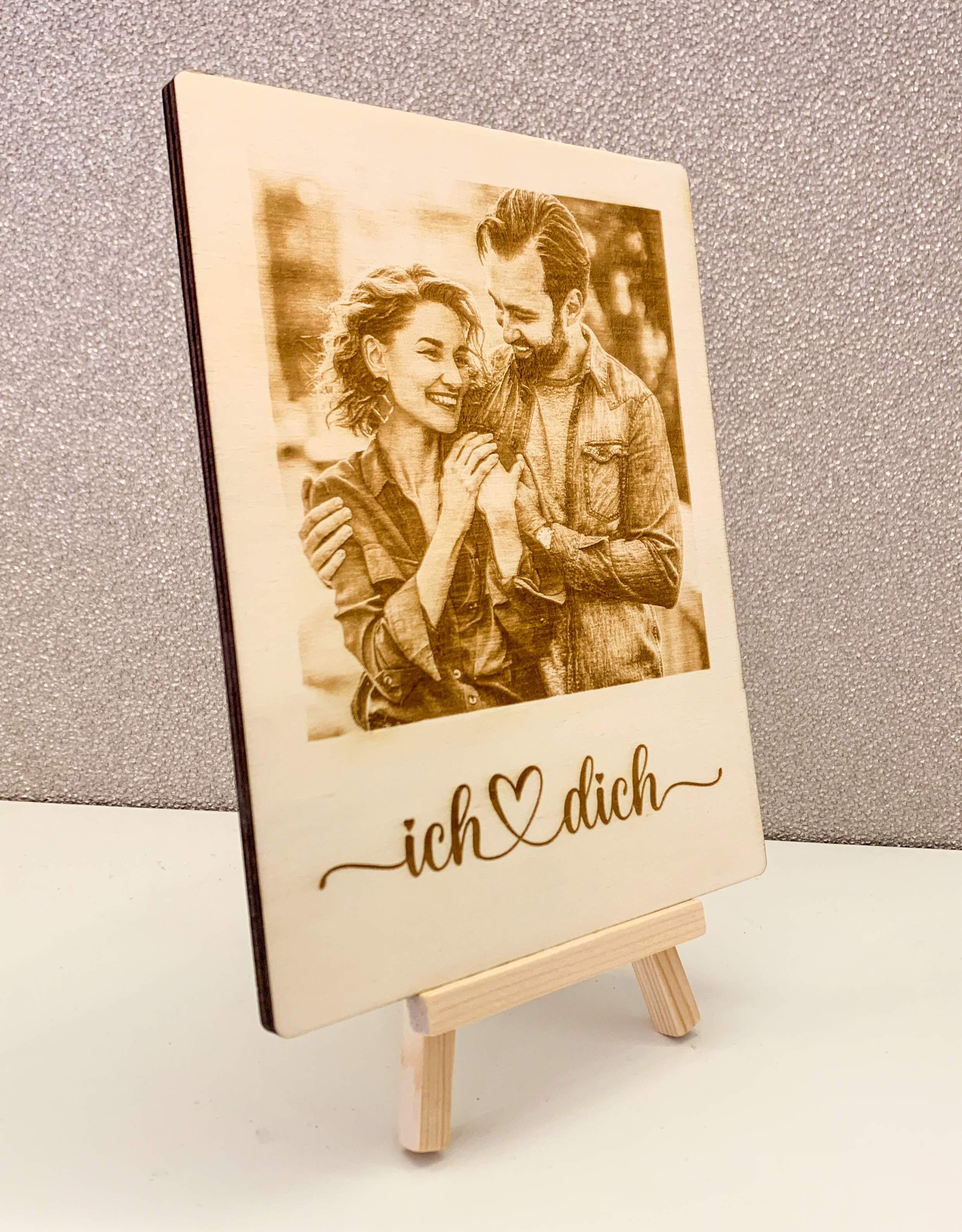 Foto Aufsteller "Ich liebe dich" aus Holz inkl. Mini-Staffelei | personalisiert | 15 x 19 cm