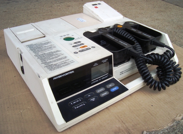 LifePak 10 Physiocontrol Defibrillator, Baujahr 08-96