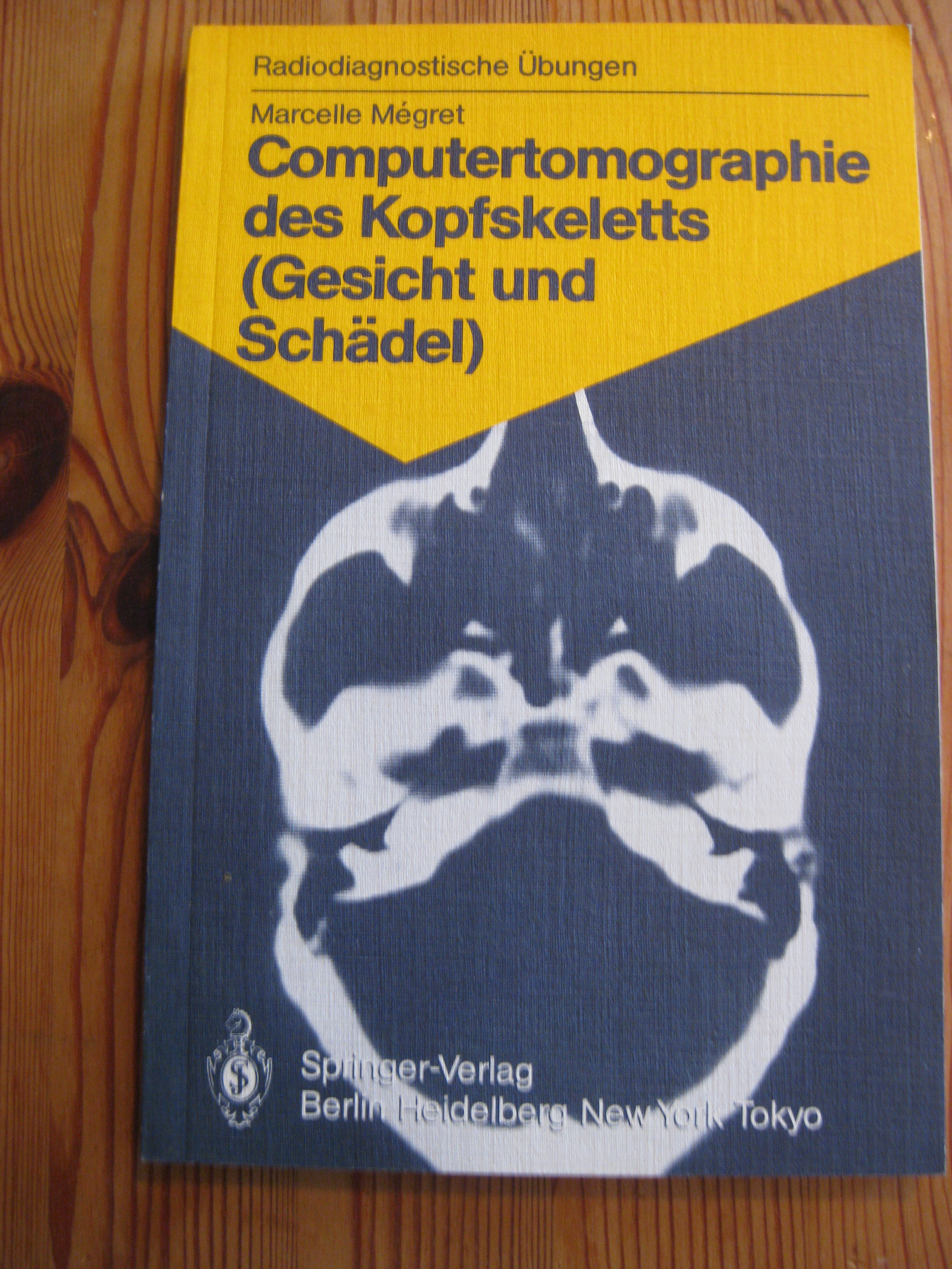 Buch: B078 Computertomographie des Kopfskeletts