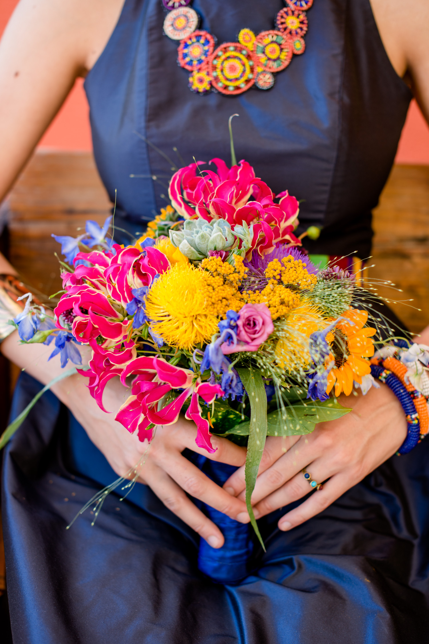 Brautstrauß bunt extravagant inspiriert von Frida Kahlo