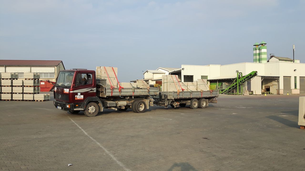 LKW für Materialtransporte