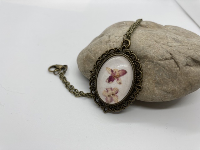 Halskette bronze mit Schneeballblüten