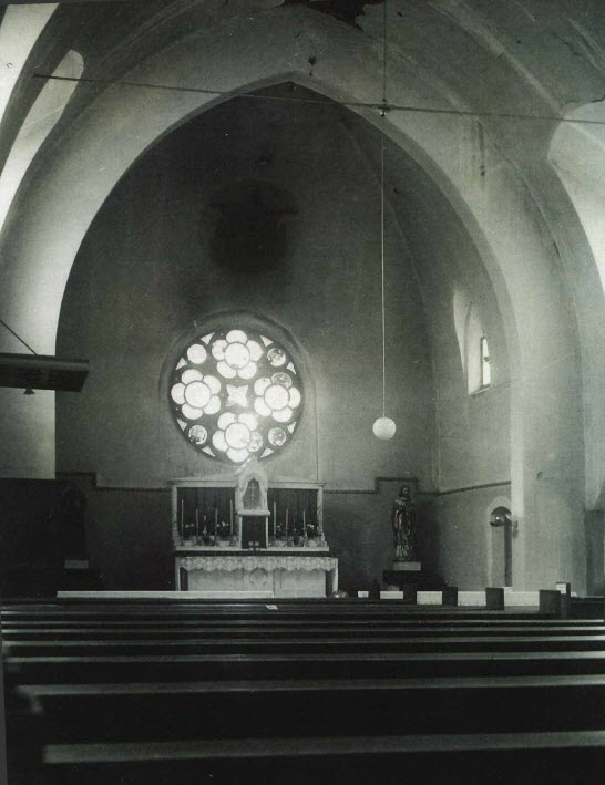 Kircheninneres, etwa vor 1. Weltkrieg