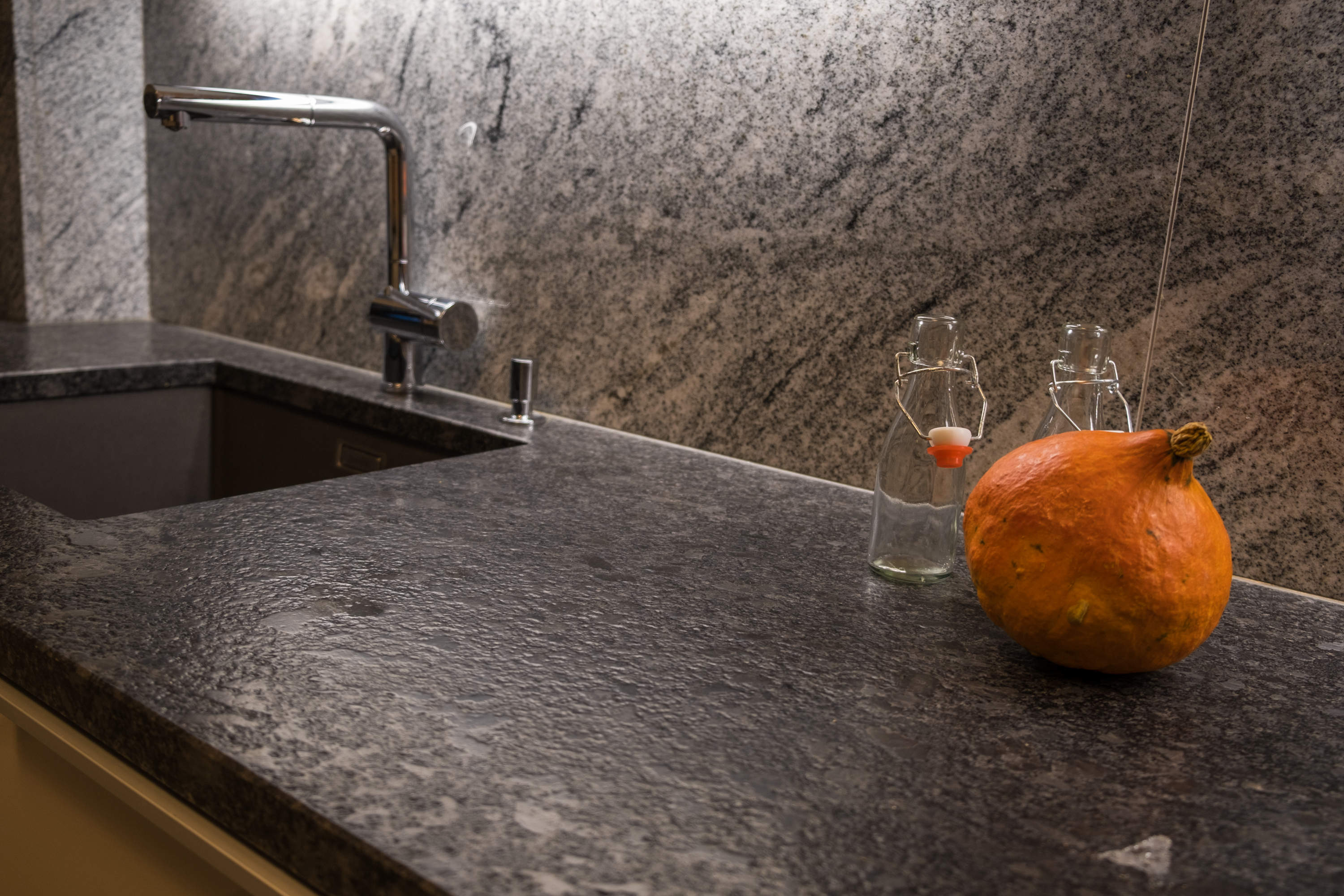 Küchenarbeitsplatten aus Granit