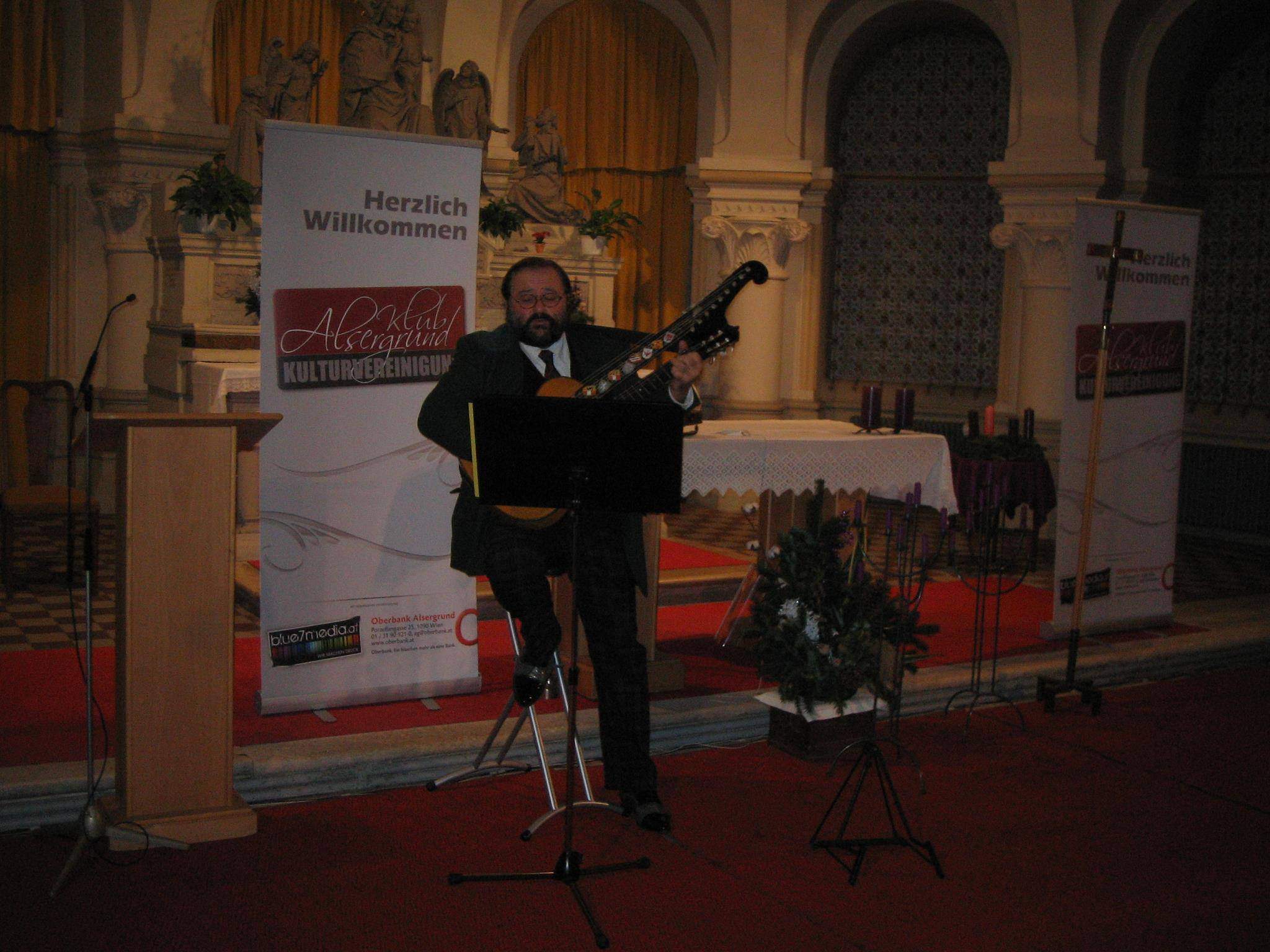 13.12.2012:„besinnliche Lieder, bald ist Advent“- Krypta der Canisiuskirche